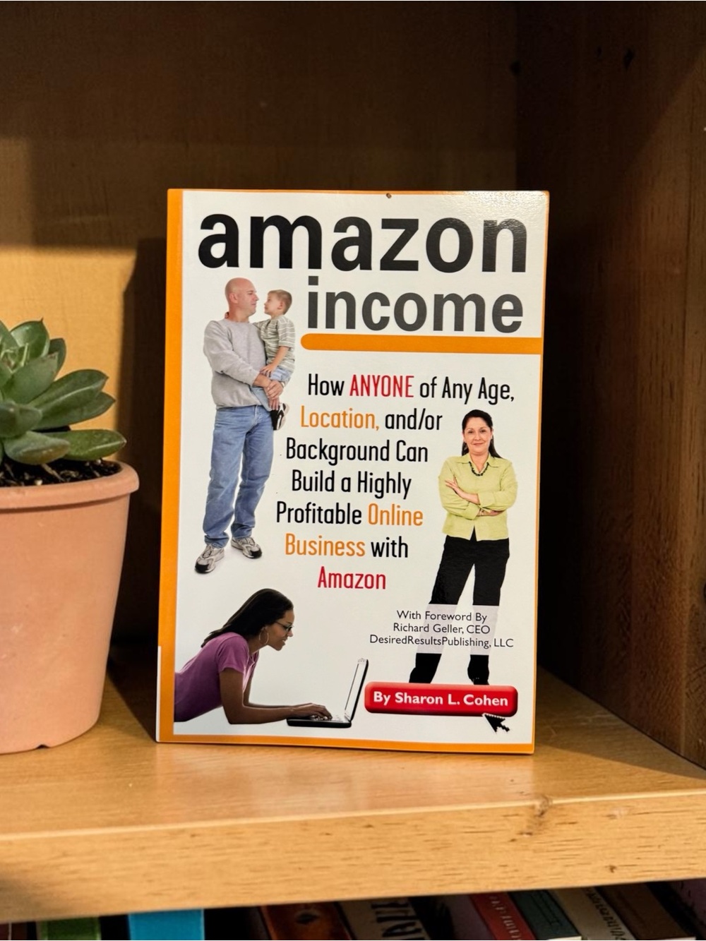 Amazon Income Book Soft Cover - Picture 1 of 3